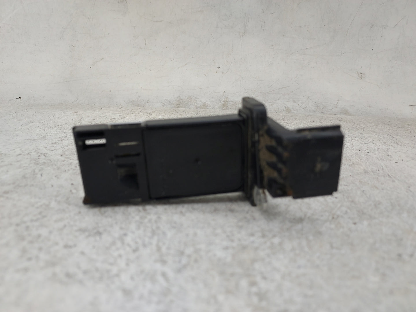 2013-2016 Chevrolet Malibu Mass Air Flow Meter Maf 1487956 - Oemusedautoparts1.com