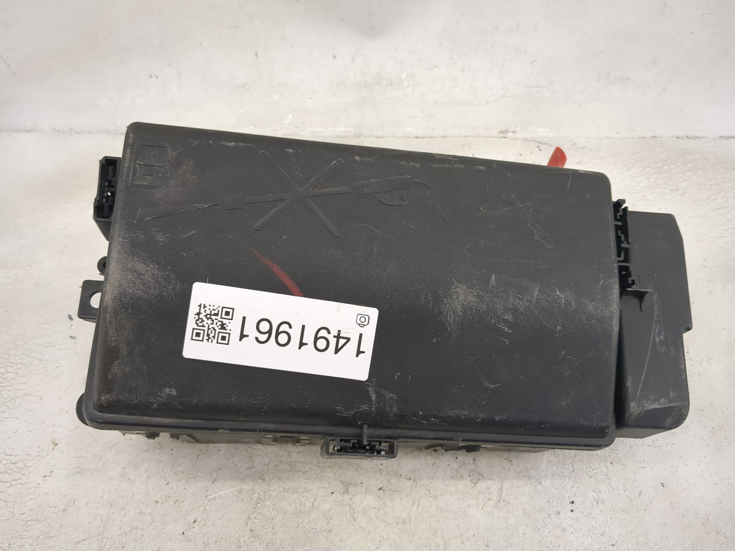 2013 Chevrolet Malibu Fusebox Fuse Box Panel Relay Module P/N:13272072 13272071, 812461952 Fits OEM Used Auto Parts - Oemuse