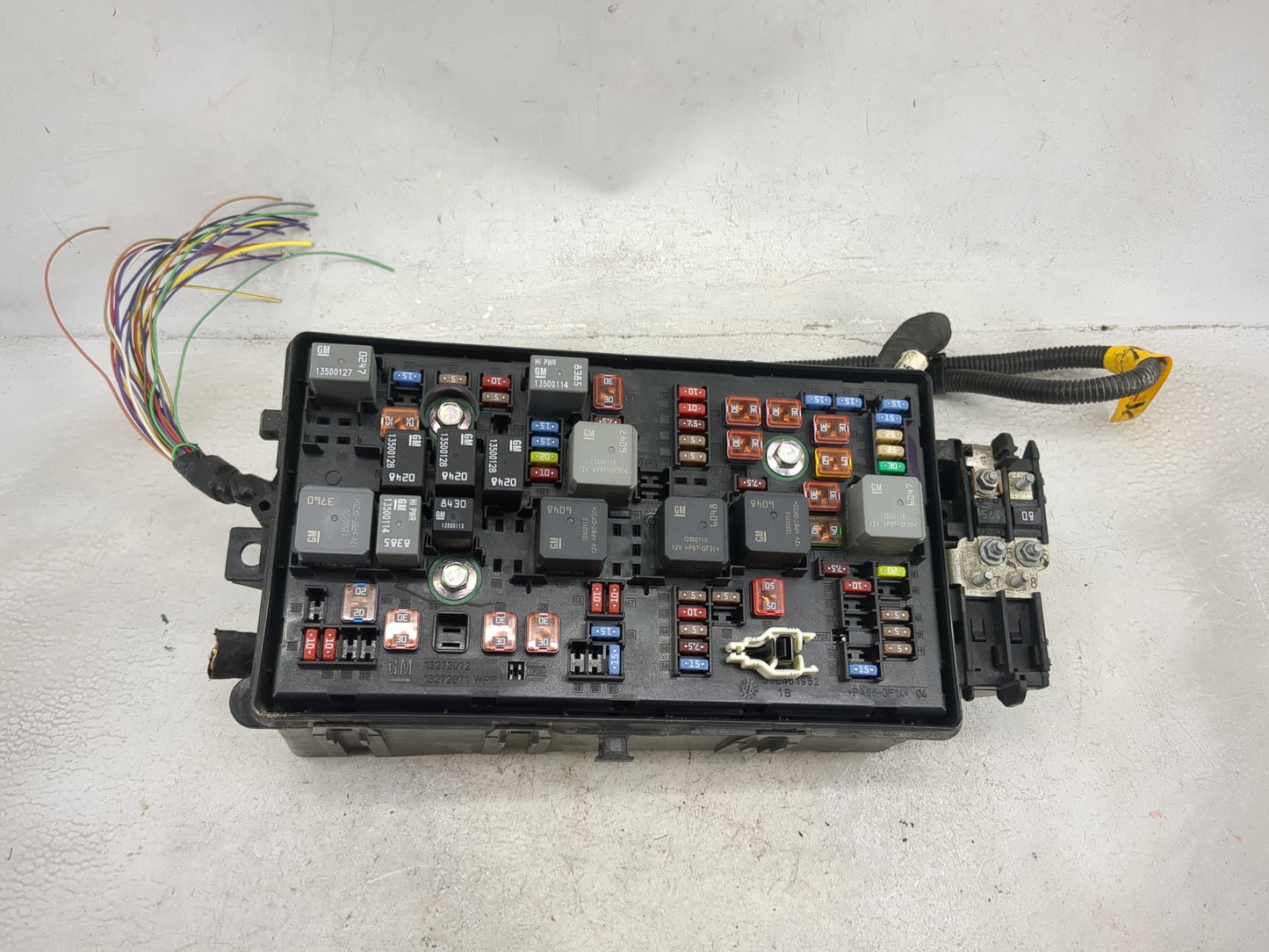 2013-2014 Chevrolet Malibu Fusebox Fuse Box Panel Relay Module P/N:13500127 13500114, 13272072, 13272071 Fits Fits 2013 2014