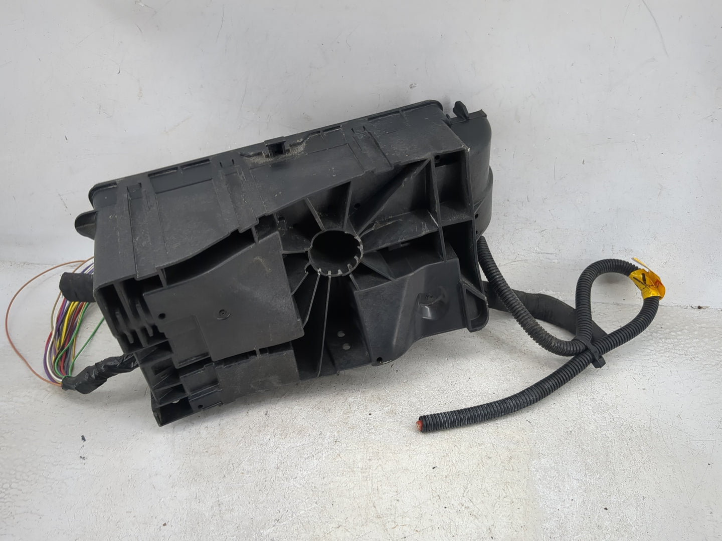 2013-2014 Chevrolet Malibu Fusebox Fuse Box Panel Relay Module P/N:13500127 13500114, 13272072, 13272071 Fits Fits 2013 2014