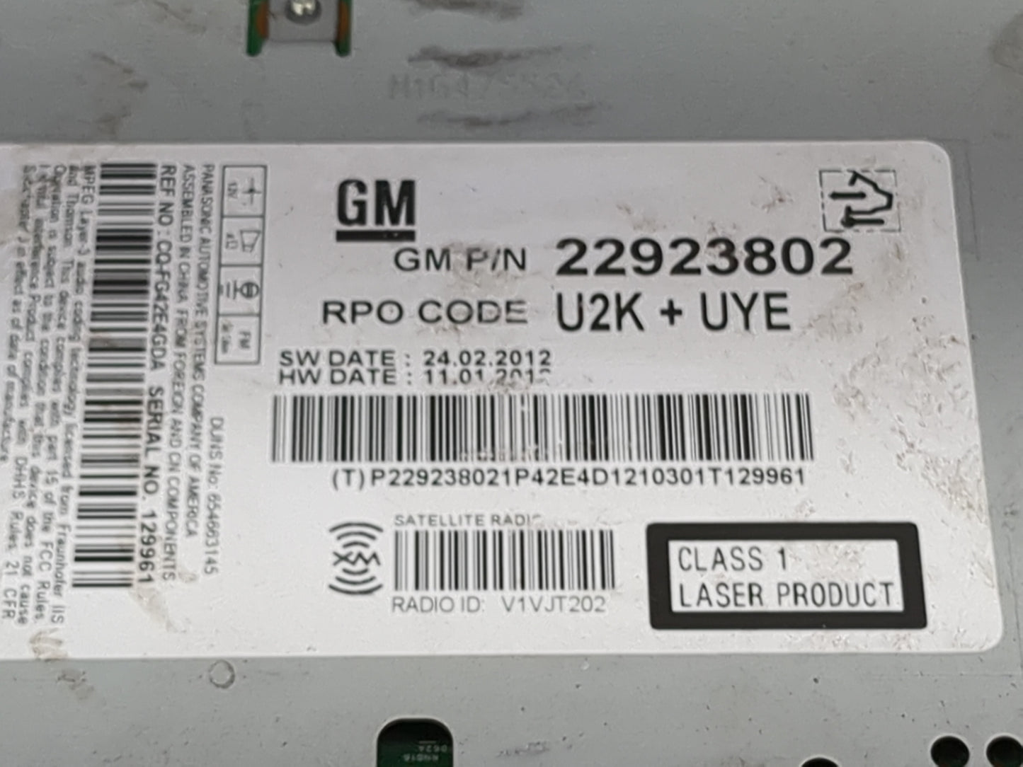 2013 Chevrolet Malibu Radio AM FM Cd Player Receiver Replacement P/N:22923802 CQ-FG4ZE4GDA Fits OEM Used Auto Parts - Oemuse