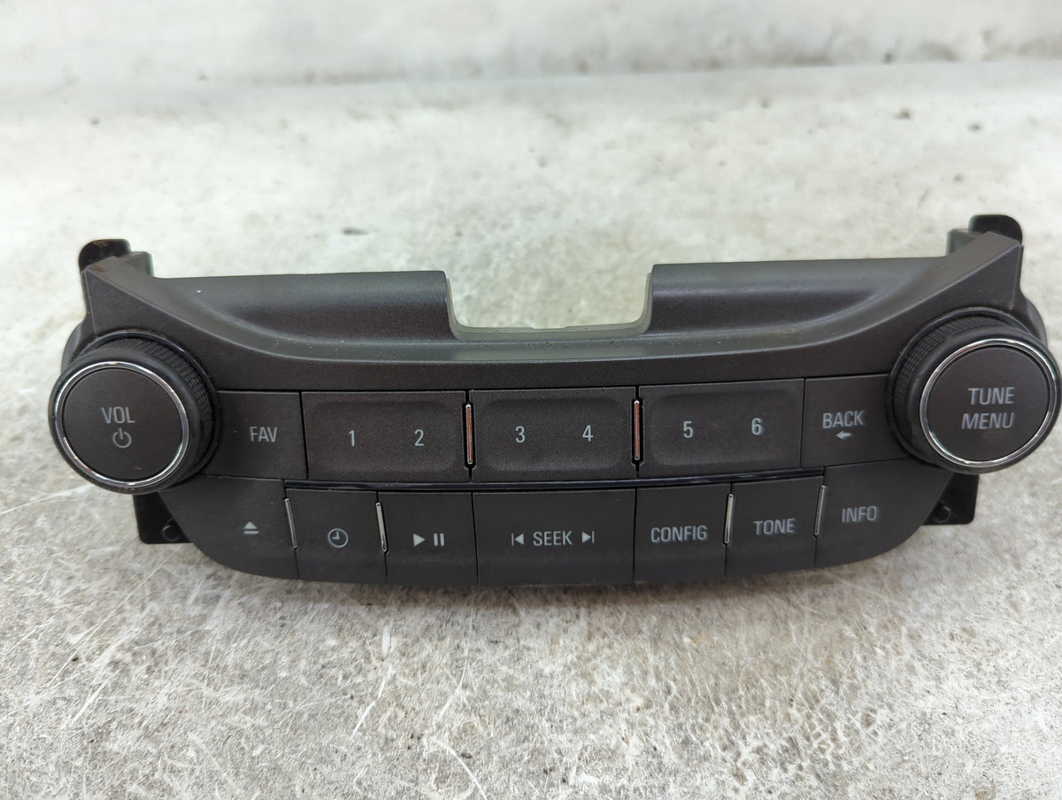 2013-2013 Chevrolet Malibu Radio Control Panel 1514299 - Oemusedautoparts1.com