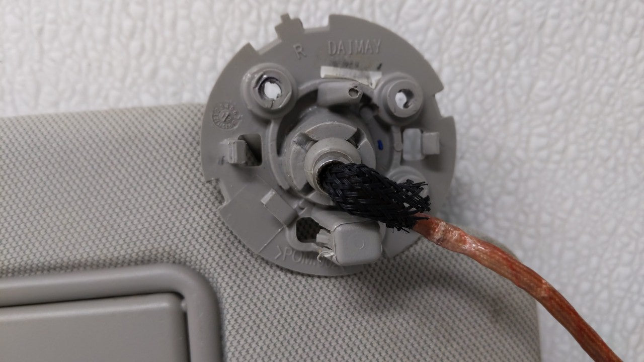 2013-2016 Chevrolet Malibu Sun Visor Shade Replacement Passenger Right Mirror Fits Fits 2013 2014 2015 2016 OEM Used Auto Pa