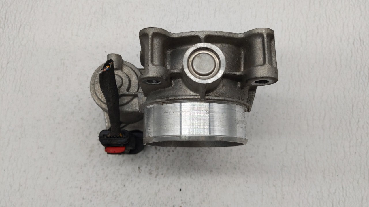 2013-2015 Chevrolet Malibu Throttle Body P/N:12627217DA Fits Fits 2013 2014 2015 2017 2018 OEM Used Auto Parts - Oemusedauto
