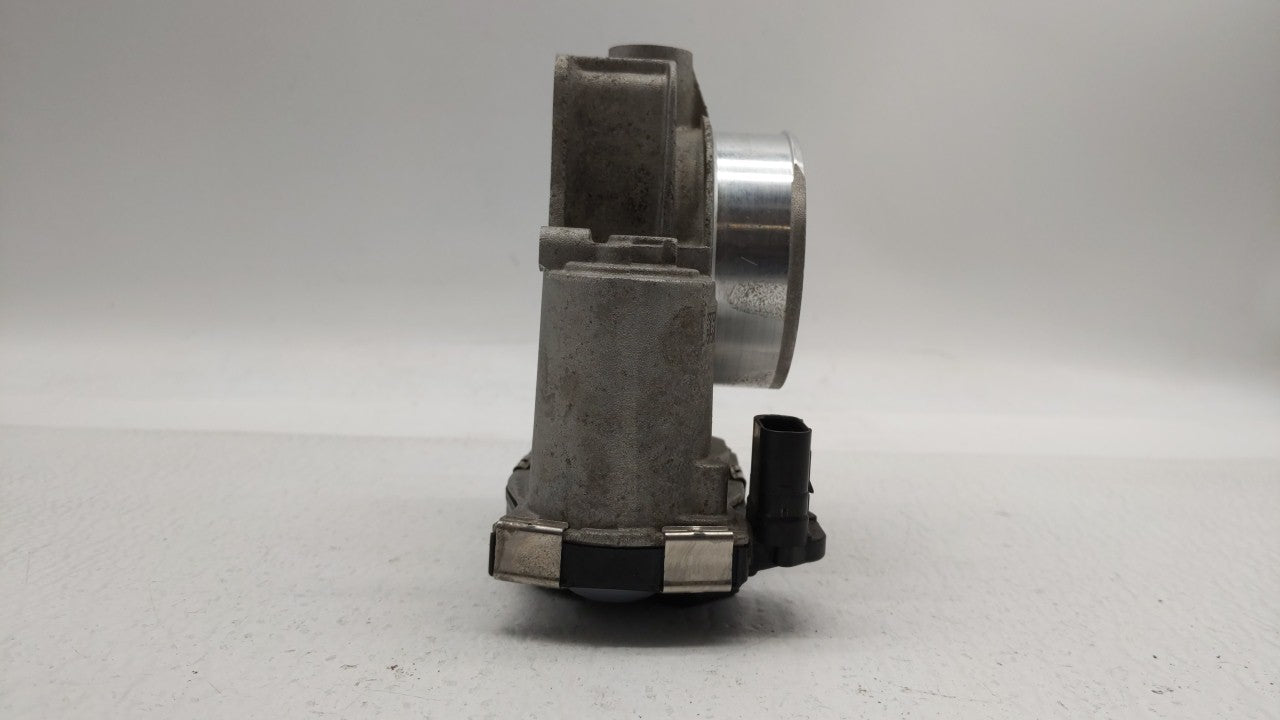2013-2015 Chevrolet Malibu Throttle Body P/N:12627217DA Fits Fits 2013 2014 2015 2017 2018 OEM Used Auto Parts - Oemusedauto