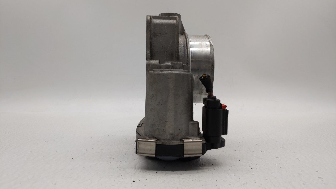 2013-2015 Chevrolet Malibu Throttle Body P/N:12627217DA Fits Fits 2013 2014 2015 2017 2018 OEM Used Auto Parts - Oemusedauto