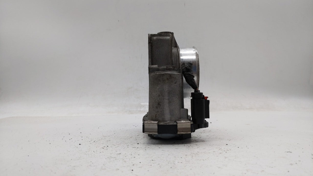2013-2015 Chevrolet Malibu Throttle Body P/N:12627217DA Fits Fits 2013 2014 2015 2017 2018 OEM Used Auto Parts - Oemusedauto