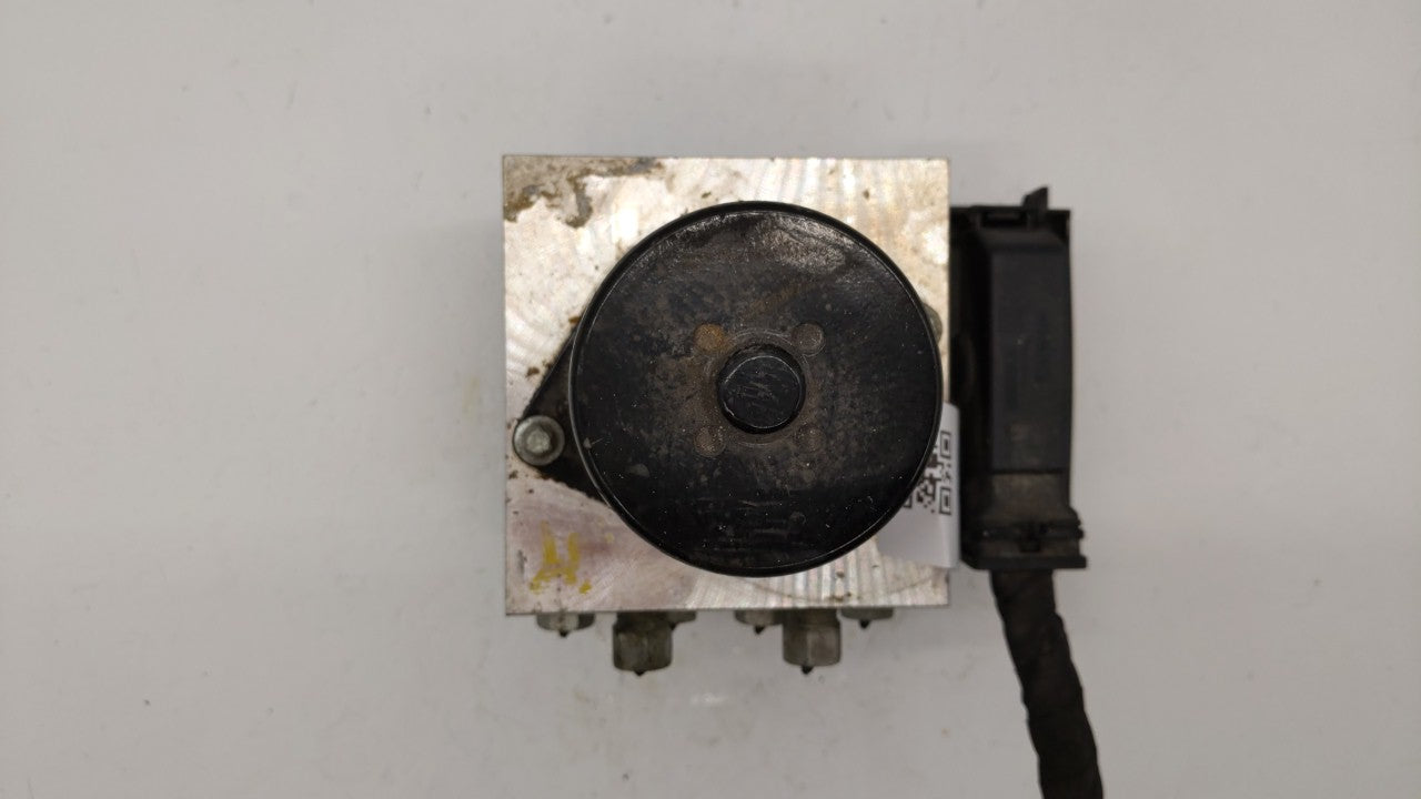 2013-2016 Chevrolet Malibu ABS Pump Control Module Replacement P/N:22971448 Fits Fits 2012 2013 2014 2015 2016 OEM Used Auto