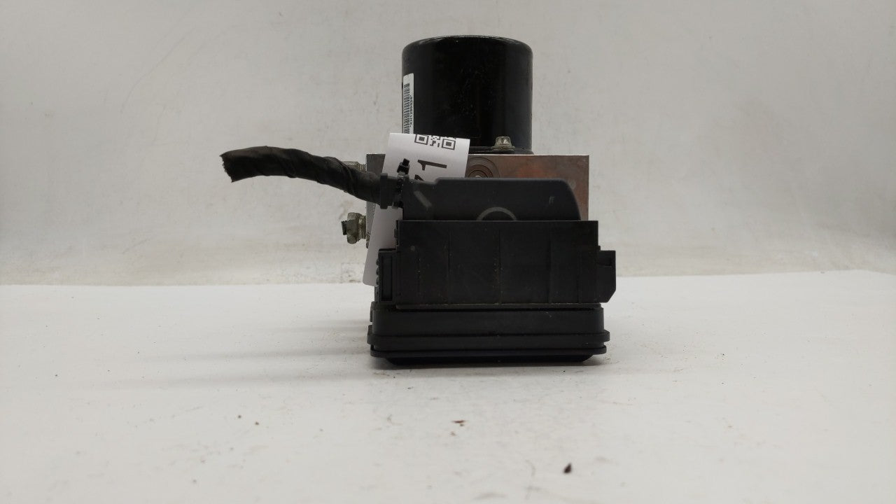 2013-2016 Chevrolet Malibu ABS Pump Control Module Replacement P/N:22971448 Fits Fits 2012 2013 2014 2015 2016 OEM Used Auto