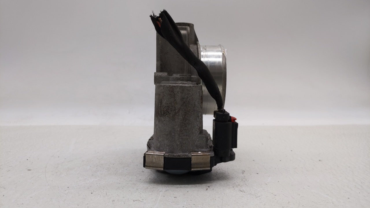 2013-2015 Chevrolet Malibu Throttle Body P/N:12627217DA 12669073DA Fits Fits 2013 2014 2015 2017 2018 OEM Used Auto Parts - 