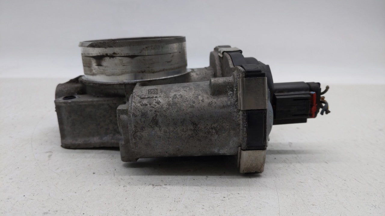 2013-2014 Chevrolet Malibu Throttle Body P/N:12632101CA Fits Fits 2012 2013 2014 2015 OEM Used Auto Parts - Oemusedautoparts