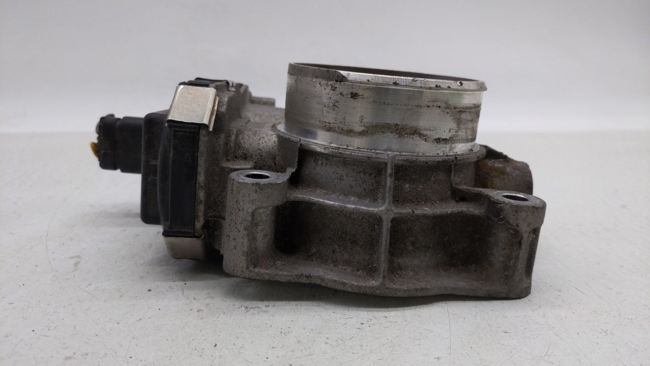 2013-2014 Chevrolet Malibu Throttle Body P/N:12632101CA Fits Fits 2012 2013 2014 2015 OEM Used Auto Parts - Oemusedautoparts