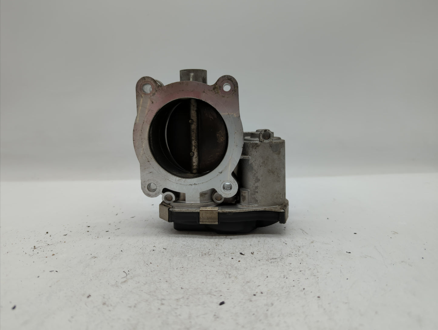 2013-2015 Chevrolet Malibu Throttle Body P/N:12627217DA 12669073DA Fits Fits 2013 2014 2015 2017 2018 OEM Used Auto Parts - 