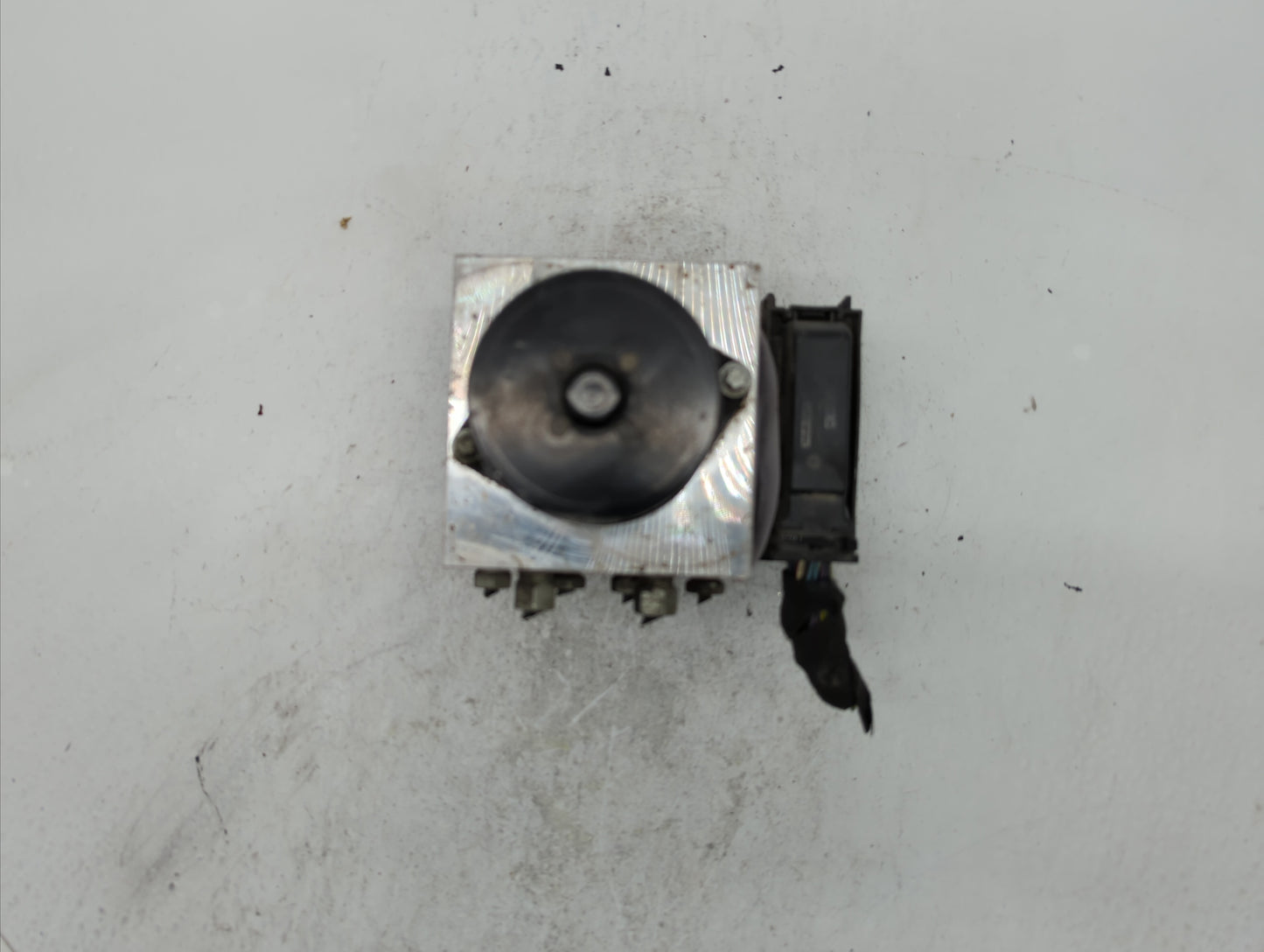 2013-2016 Chevrolet Malibu ABS Pump Control Module Replacement P/N:22973923 22827930, 22888501 Fits Fits 2012 2013 2014 2015