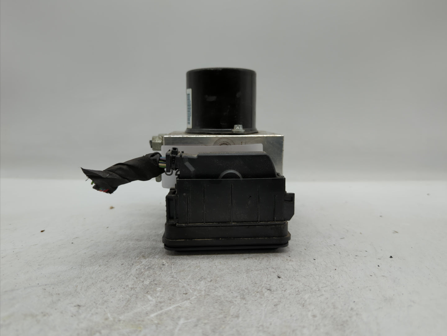 2013-2016 Chevrolet Malibu ABS Pump Control Module Replacement P/N:22973923 22827930, 22888501 Fits Fits 2012 2013 2014 2015
