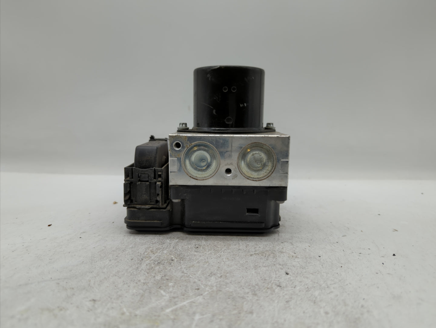 2013-2016 Chevrolet Malibu ABS Pump Control Module Replacement P/N:22973923 22827930, 22888501 Fits Fits 2012 2013 2014 2015