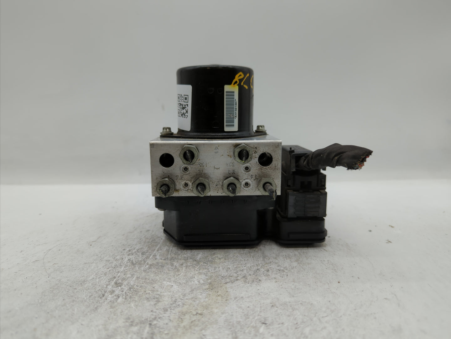 2013-2016 Chevrolet Malibu ABS Pump Control Module Replacement P/N:22973923 22827930, 22888501 Fits Fits 2012 2013 2014 2015