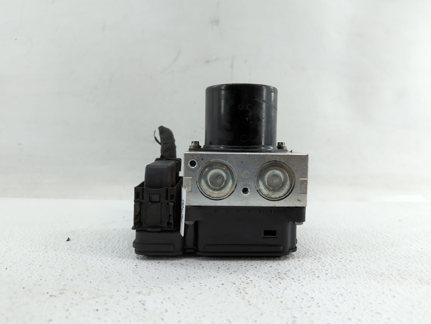 2013-2016 Chevrolet Malibu ABS Pump Control Module Replacement P/N:22971448 22838815, 22973923 Fits Fits 2012 2013 2014 2015