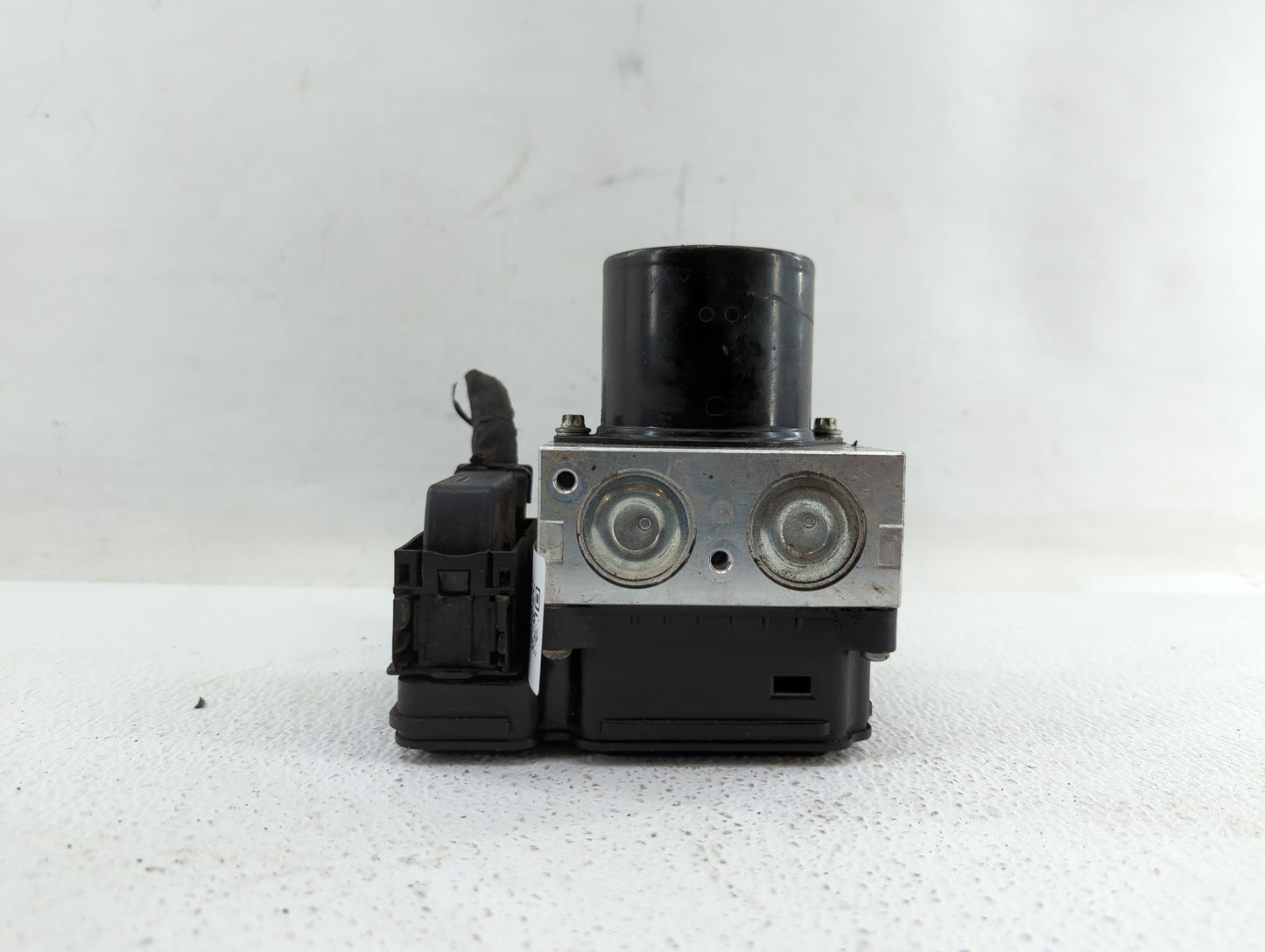 2013-2016 Chevrolet Malibu ABS Pump Control Module Replacement P/N:22971448 22838815, 22973923 Fits Fits 2012 2013 2014 2015