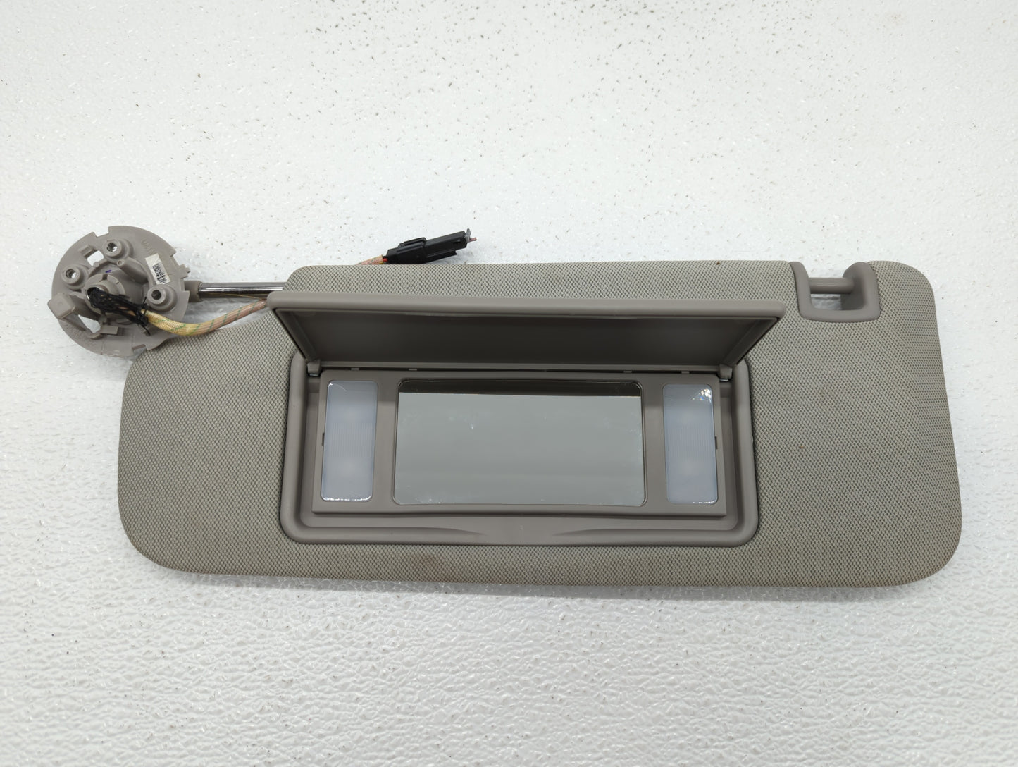 2013-2016 Chevrolet Malibu Sun Visor Shade Replacement Passenger Right Mirror Fits Fits 2013 2014 2015 2016 OEM Used Auto Pa