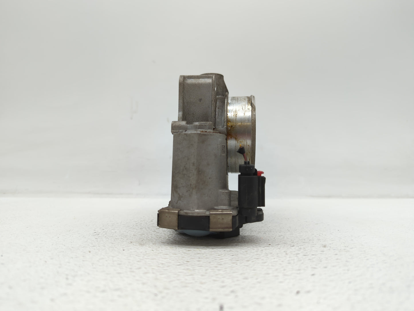 2013-2015 Chevrolet Malibu Throttle Body P/N:12627217DA 12669073DA Fits Fits 2013 2014 2015 2017 2018 OEM Used Auto Parts - 