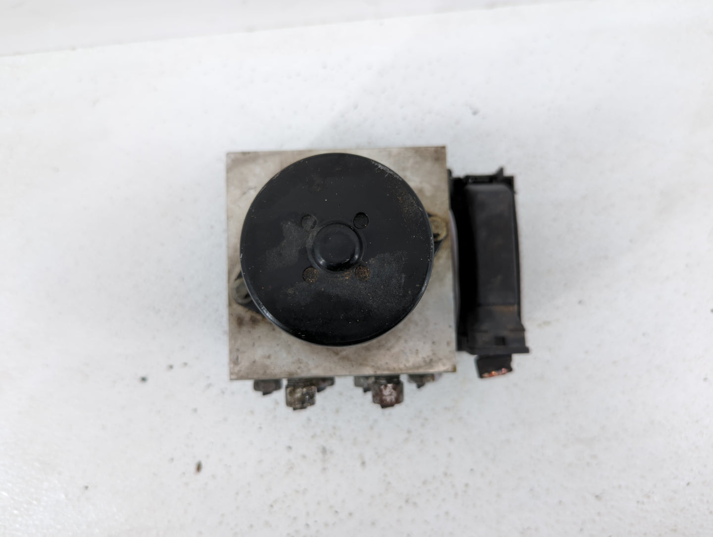 2013-2016 Chevrolet Malibu ABS Pump Control Module Replacement P/N:22863598 22973923, 22815252 Fits Fits 2012 2013 2014 2015