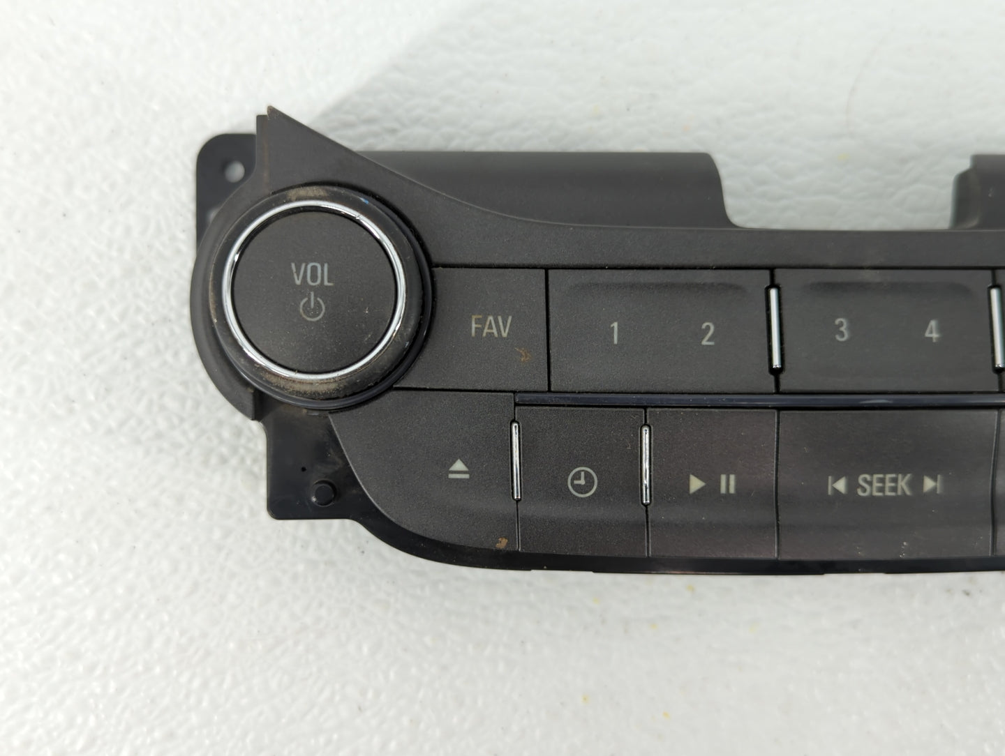 2013-2013 Chevrolet Malibu Am Fm Cd Player Radio Receiver - Oemusedautoparts1.com