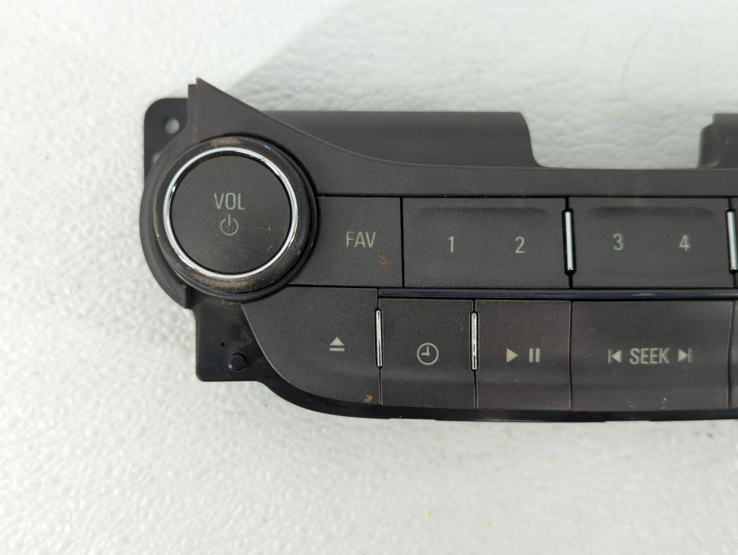 2013-2013 Chevrolet Malibu Am Fm Cd Player Radio Receiver - Oemusedautoparts1.com