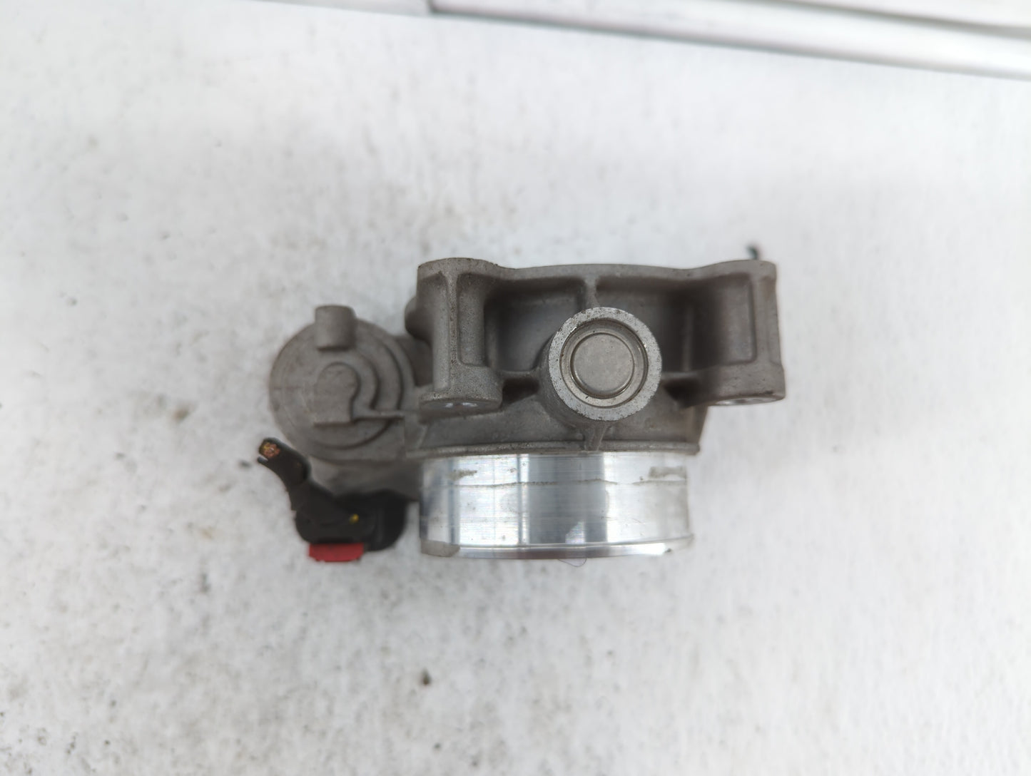 2013-2014 Chevrolet Malibu Throttle Body P/N:12627217DA 12632101CA Fits Fits 2012 2013 2014 2015 OEM Used Auto Parts - Oemus