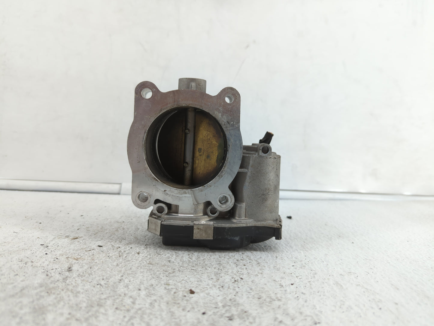 2013-2014 Chevrolet Malibu Throttle Body P/N:12627217DA 12632101CA Fits Fits 2012 2013 2014 2015 OEM Used Auto Parts - Oemus