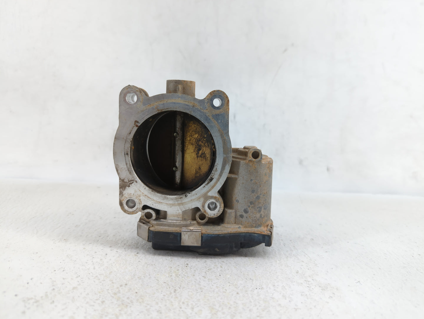 2013-2015 Chevrolet Malibu Throttle Body P/N:12627217DA 12669073DA Fits Fits 2013 2014 2015 2017 2018 OEM Used Auto Parts - 