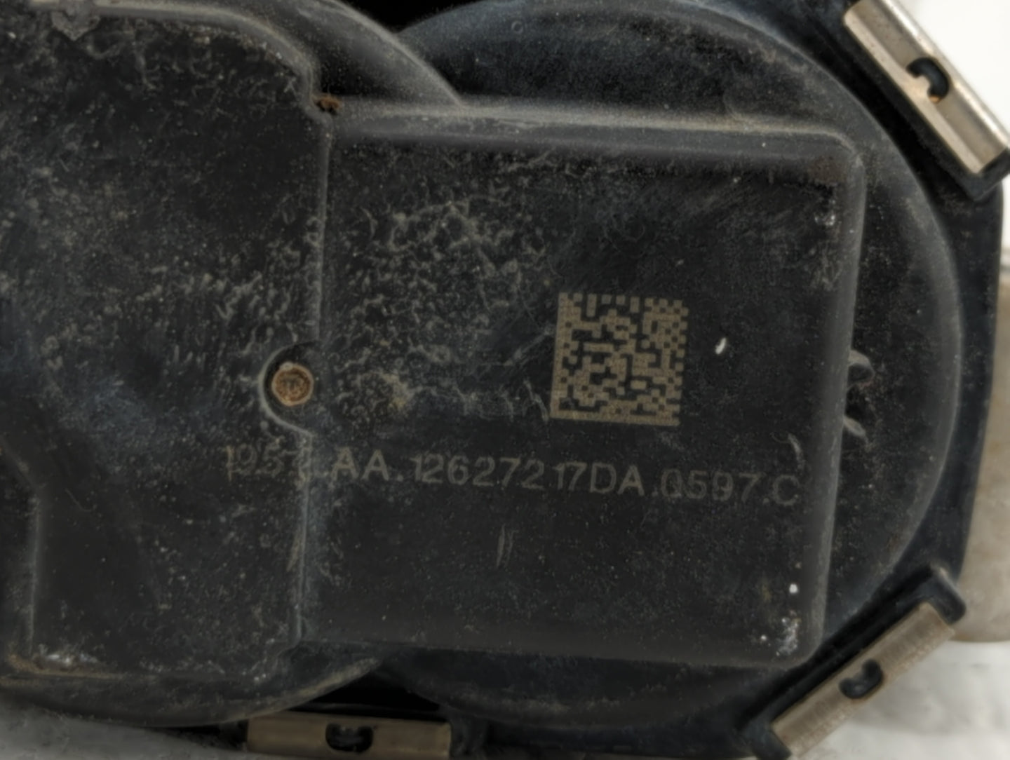 2013-2015 Chevrolet Malibu Throttle Body P/N:12627217DA 12669073DA Fits Fits 2013 2014 2015 2017 2018 OEM Used Auto Parts - 