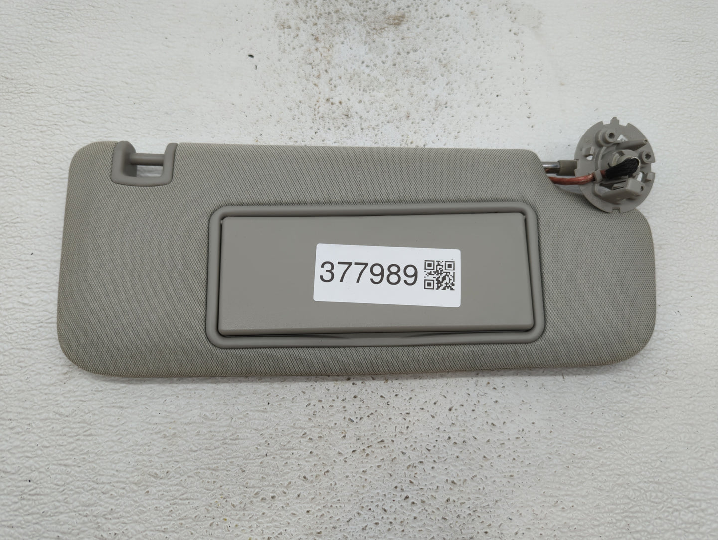 2013-2016 Chevrolet Malibu Sun Visor Shade Replacement Passenger Right Mirror Fits Fits 2013 2014 2015 2016 OEM Used Auto Pa