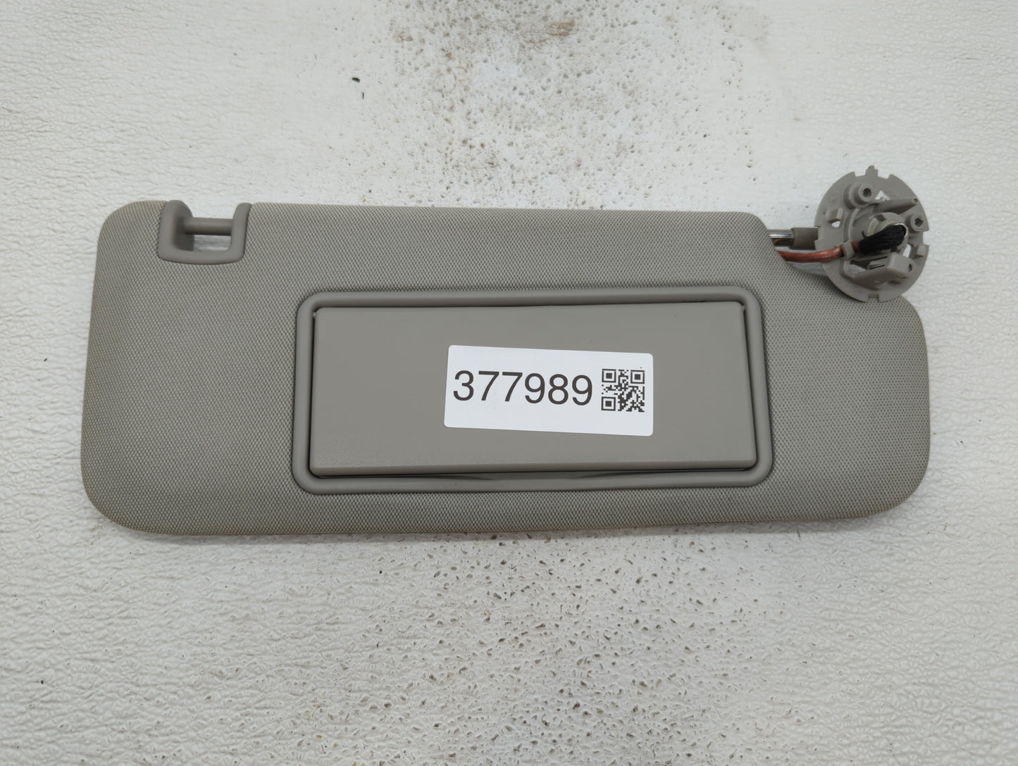 2013-2016 Chevrolet Malibu Sun Visor Shade Replacement Passenger Right Mirror Fits Fits 2013 2014 2015 2016 OEM Used Auto Pa