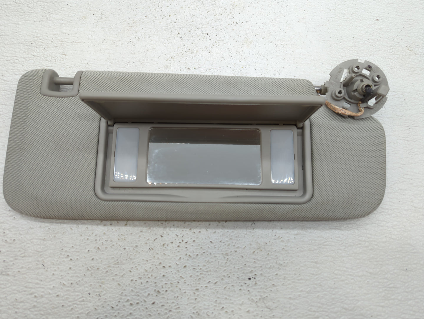 2013-2016 Chevrolet Malibu Sun Visor Shade Replacement Passenger Right Mirror Fits Fits 2013 2014 2015 2016 OEM Used Auto Pa