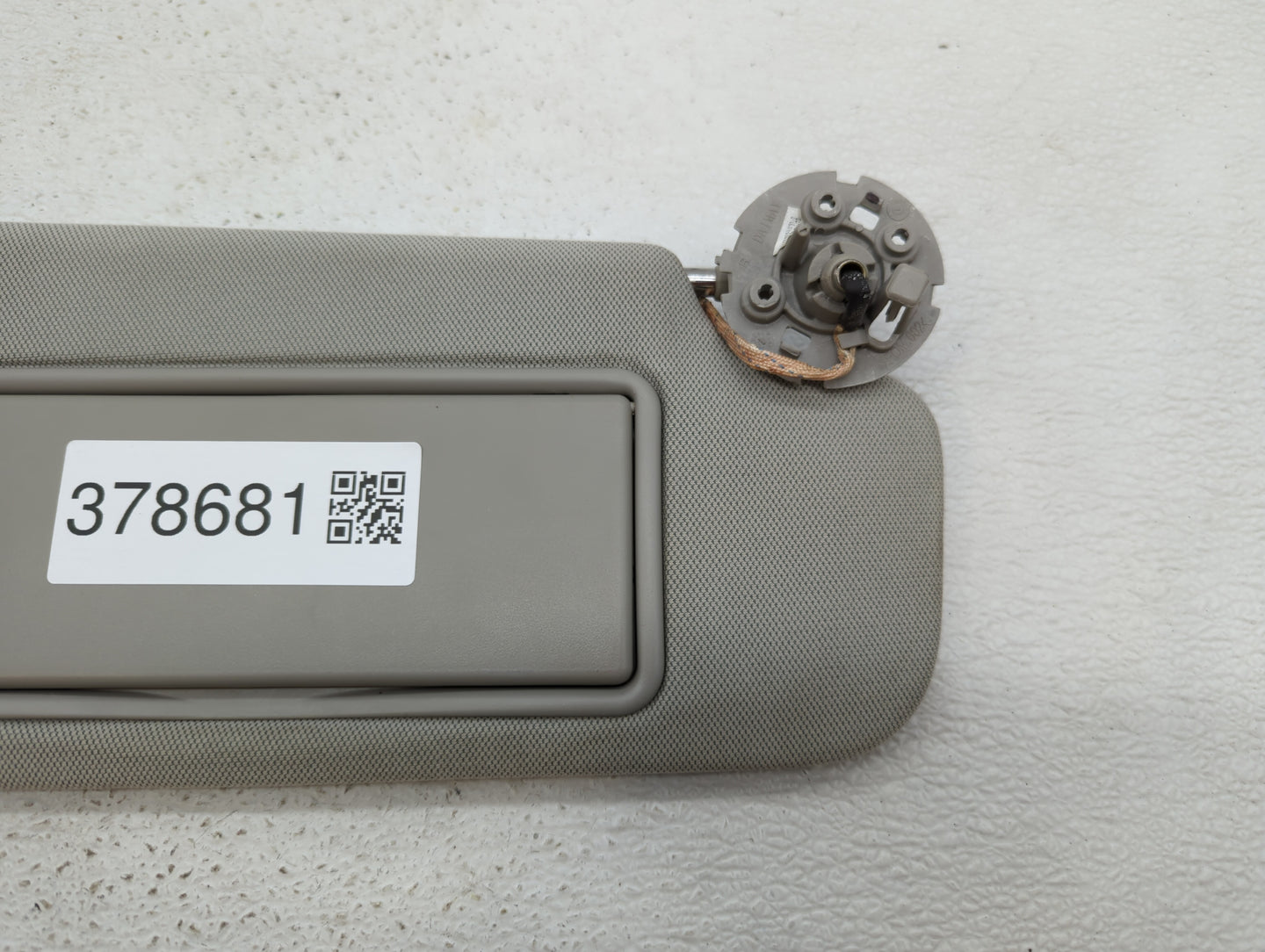 2013-2016 Chevrolet Malibu Sun Visor Shade Replacement Passenger Right Mirror Fits Fits 2013 2014 2015 2016 OEM Used Auto Pa