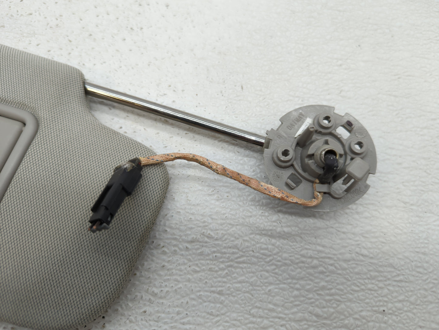 2013-2016 Chevrolet Malibu Sun Visor Shade Replacement Passenger Right Mirror Fits Fits 2013 2014 2015 2016 OEM Used Auto Pa