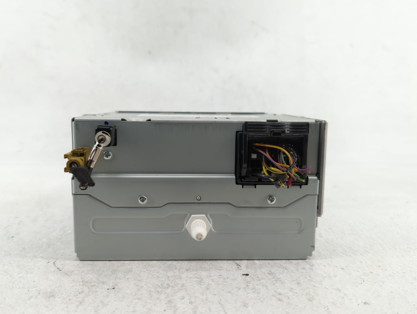 2013-2013 Chevrolet Malibu Am Fm Cd Player Radio Receiver - Oemusedautoparts1.com