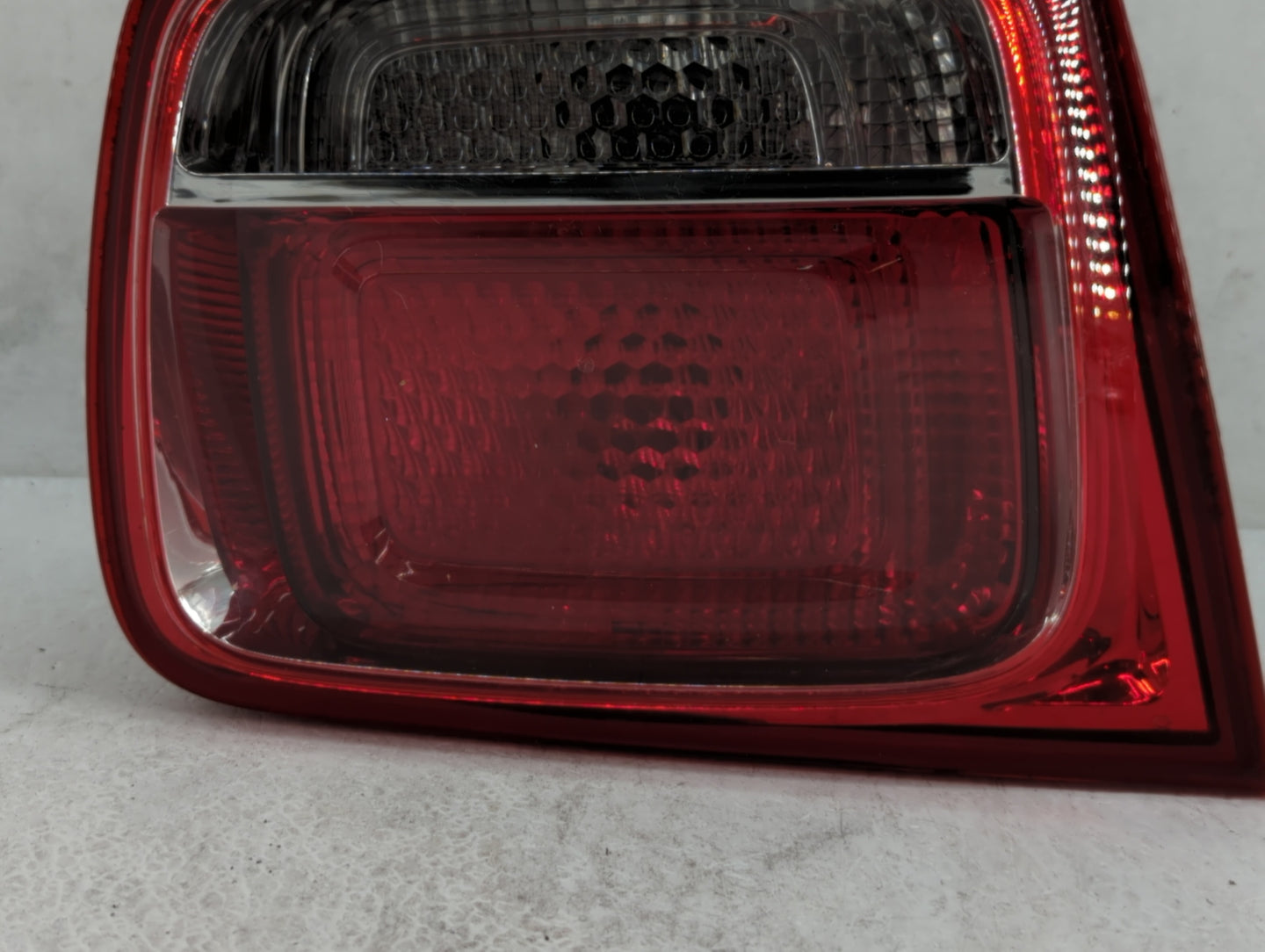 2013-2016 Chevrolet Malibu Tail Light Assembly Driver Left OEM P/N:22907311 Fits Fits 2013 2014 2015 2016 OEM Used Auto Part