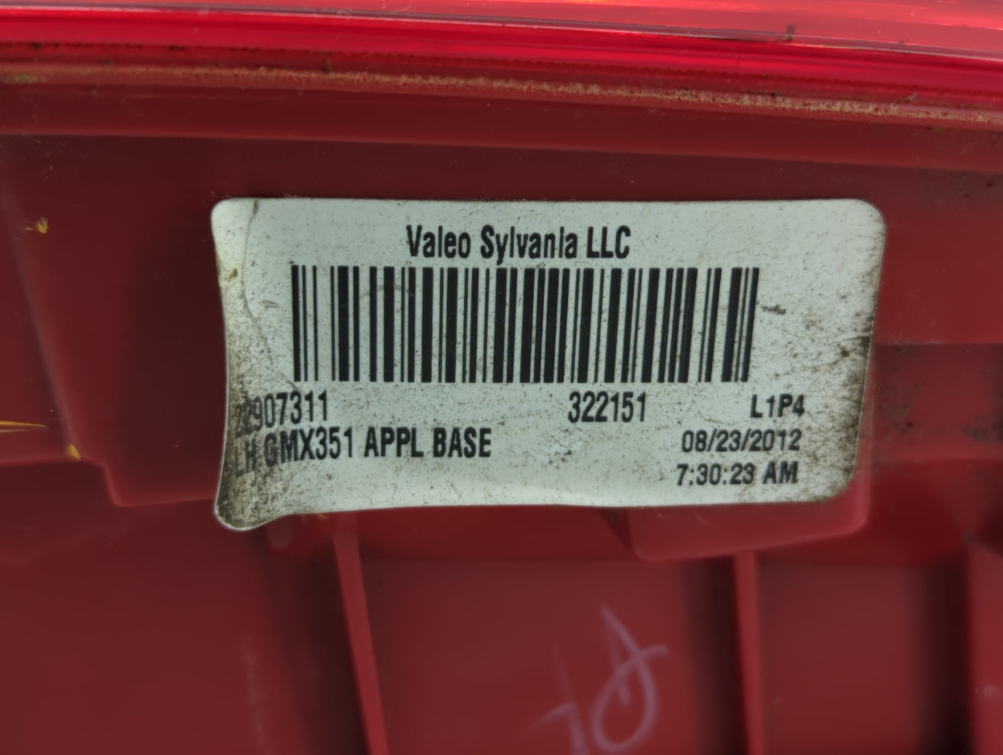 2013-2016 Chevrolet Malibu Tail Light Assembly Driver Left OEM P/N:22907311 Fits Fits 2013 2014 2015 2016 OEM Used Auto Part