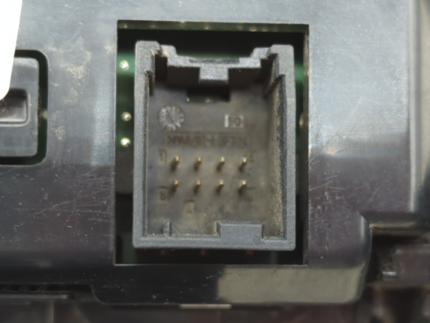 2013-2013 Chevrolet Malibu Information Display Screen - Oemusedautoparts1.com
