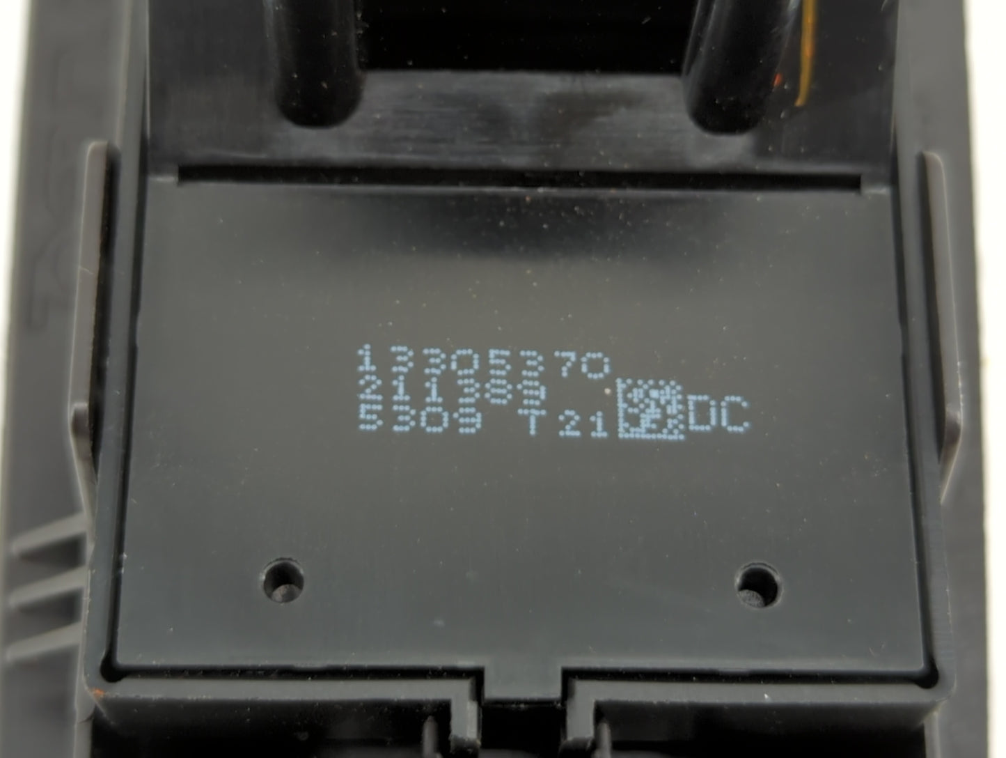 2013-2013 Chevrolet Malibu Passenger Right Power Window Switch - Oemusedautoparts1.com