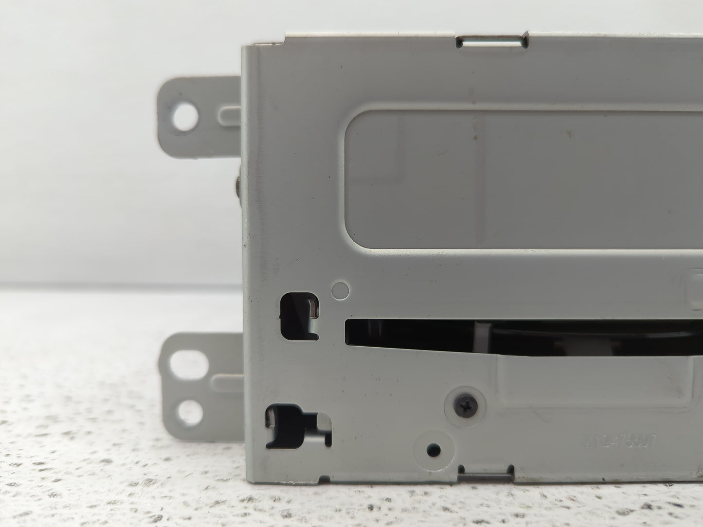 2013-2013 Chevrolet Malibu Am Fm Cd Player Radio Receiver - Oemusedautoparts1.com
