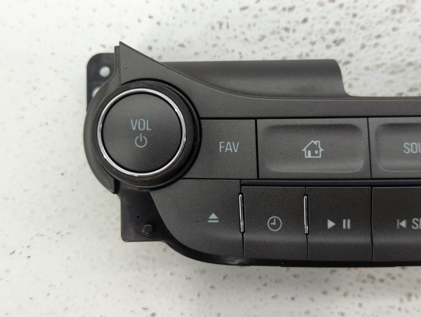 2013-2013 Chevrolet Malibu Radio Control Panel - Oemusedautoparts1.com