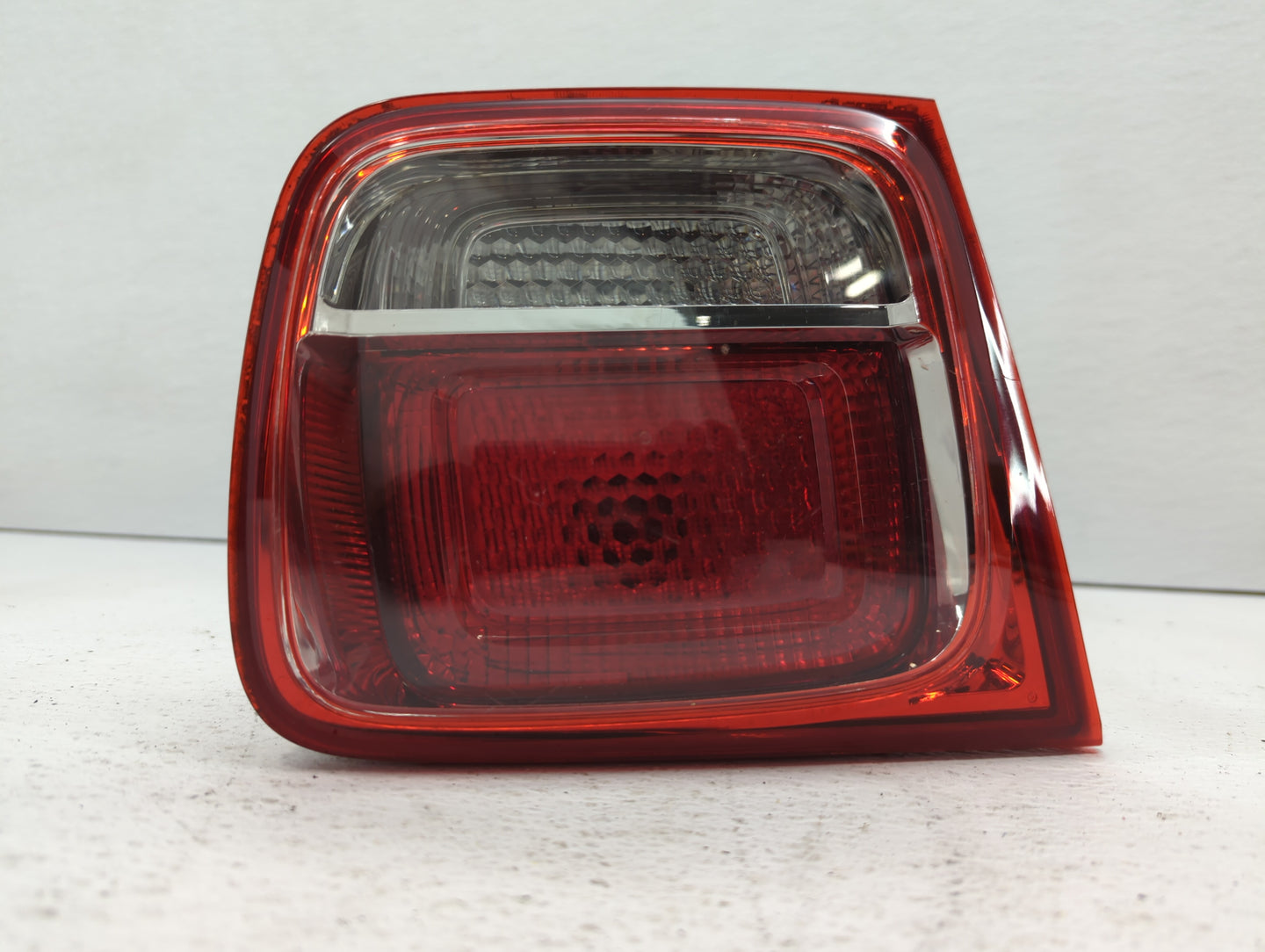 2013-2016 Chevrolet Malibu Tail Light Assembly Driver Left OEM P/N:22907311 Fits Fits 2013 2014 2015 2016 OEM Used Auto Part