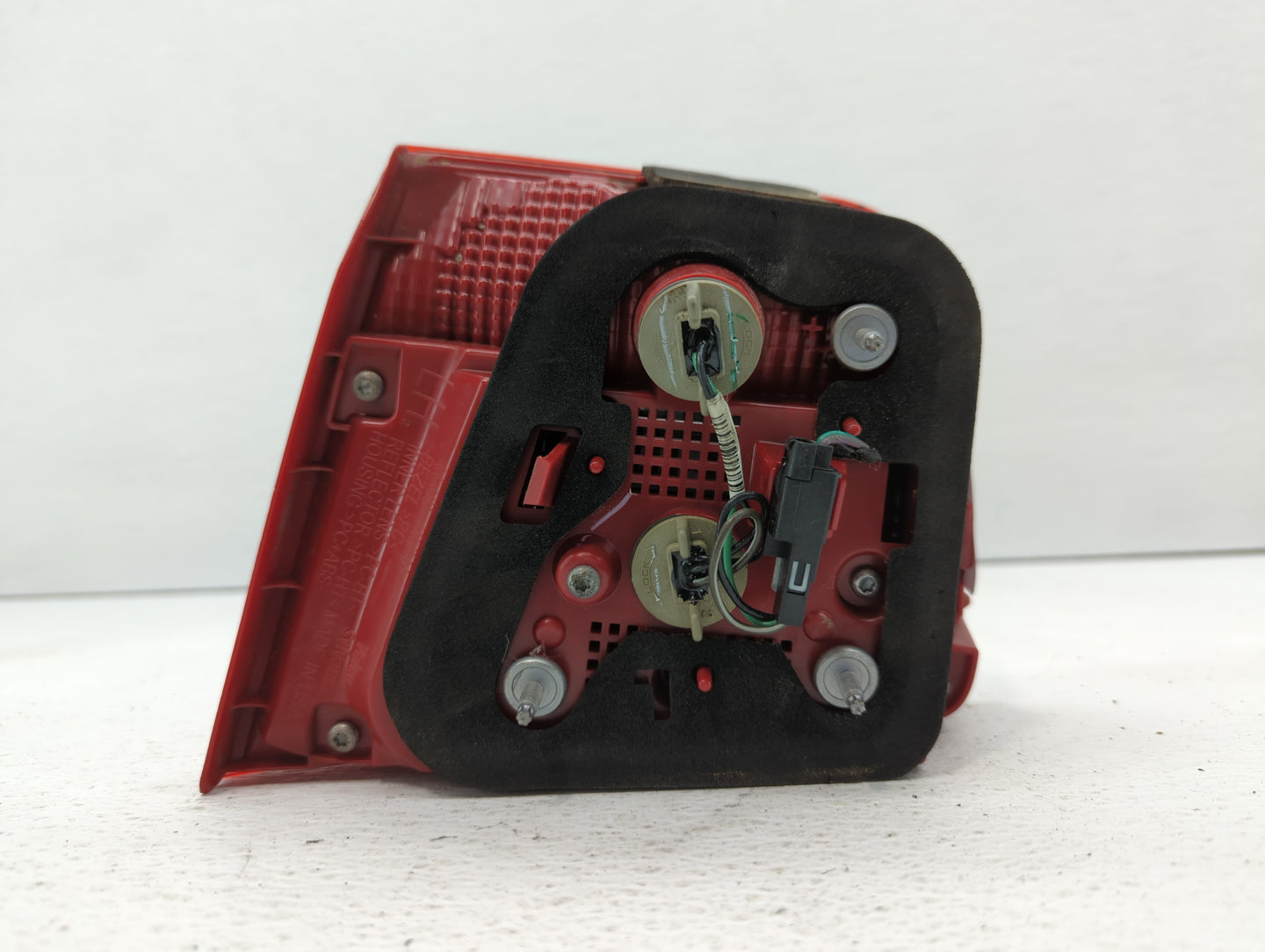 2013-2016 Chevrolet Malibu Tail Light Assembly Driver Left OEM P/N:22907311 Fits Fits 2013 2014 2015 2016 OEM Used Auto Part