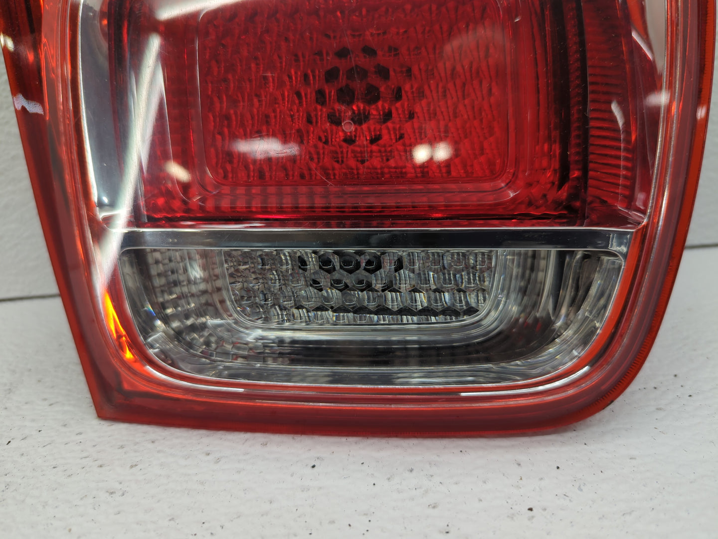 2013-2016 Chevrolet Malibu Tail Light Assembly Driver Left OEM P/N:22907311 Fits Fits 2013 2014 2015 2016 OEM Used Auto Part