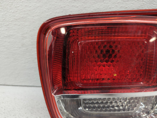 2013-2016 Chevrolet Malibu Tail Light Assembly Passenger Right OEM P/N:22907312 22871116 Fits Fits 2013 2014 2015 2016 OEM Used Auto Parts