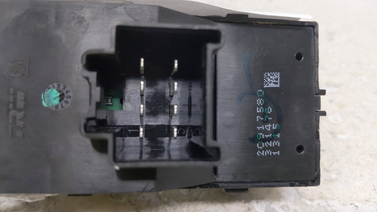 2013 Chevrolet Malibu Master Power Window Switch Replacement Driver Side Left P/N:20917580 Fits OEM Used Auto Parts - Oemuse