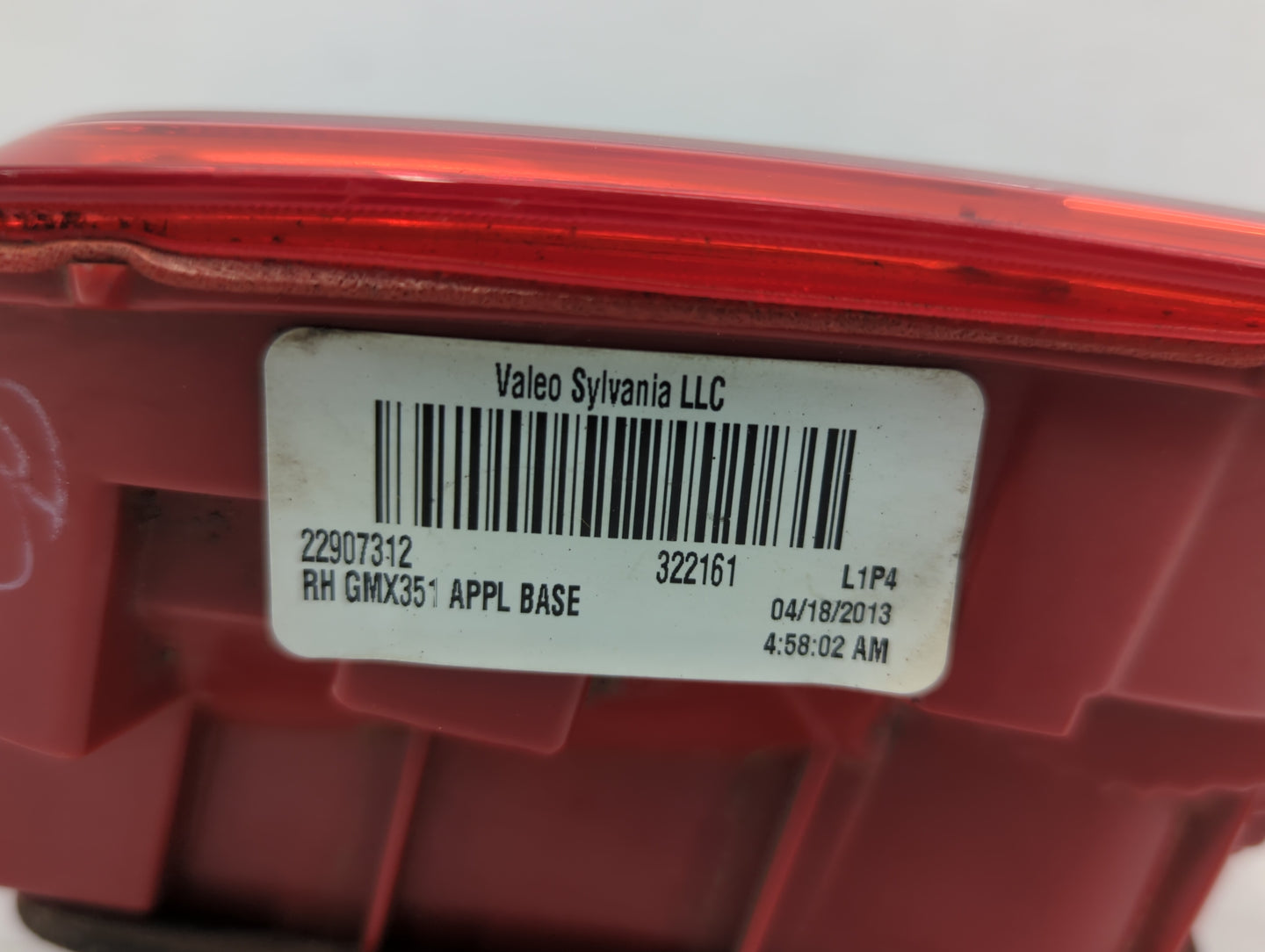 2013-2016 Chevrolet Malibu Tail Light Assembly Passenger Right OEM P/N:22907312 22871116 Fits Fits 2013 2014 2015 2016 OEM U